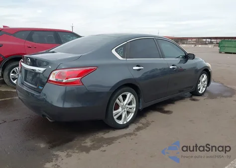 2013 Nissan Altima 2.5 S z USA, uszkodzony, nr VIN 1N4AL3AP7DN582010